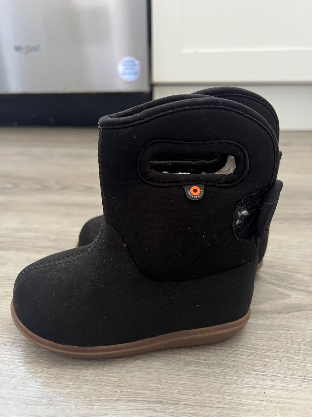 Bogs Black Kids Pull-On Winter Boots with Brown Sole Size 7 Waterproof